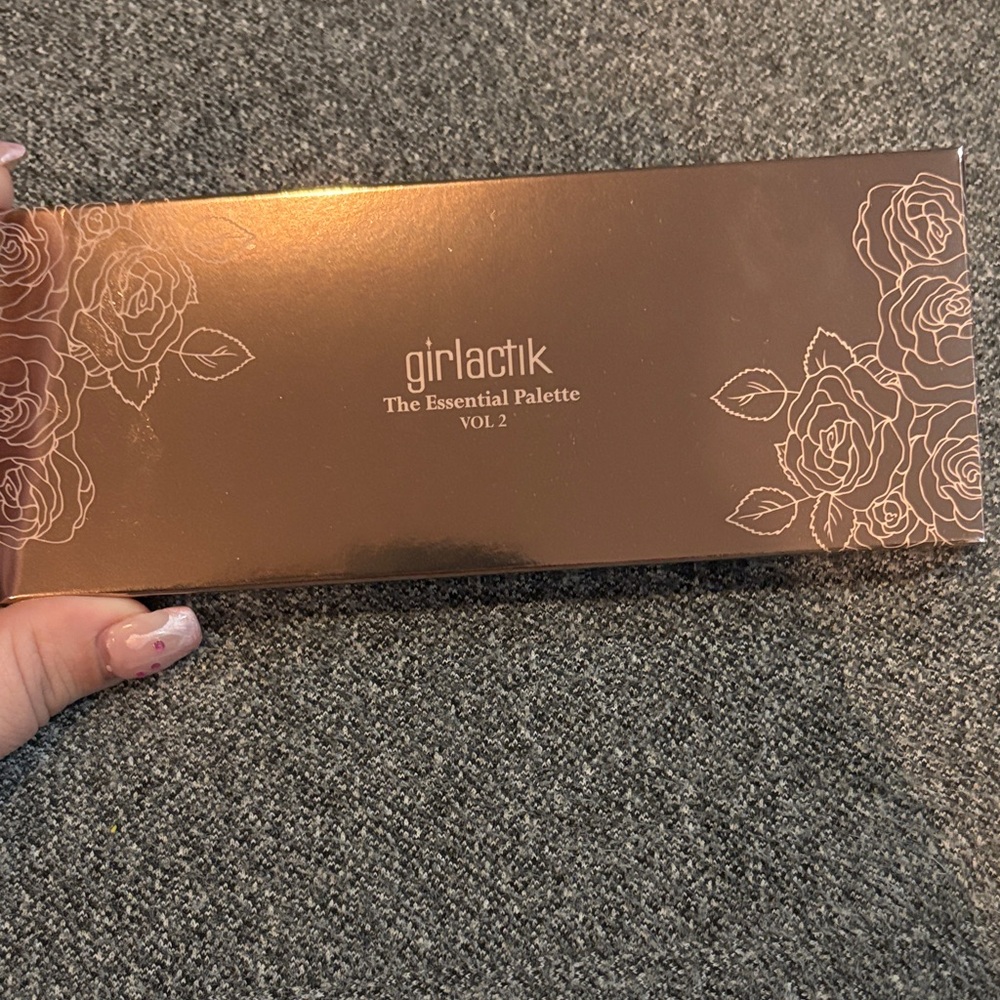 Girlactik The Essential Palette Vol 2 - Gold and Brown